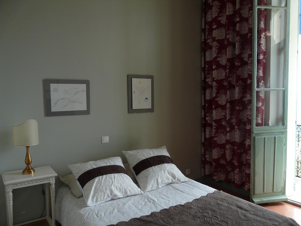Bed and Breakfast Les Palmiers Grasse Habitación foto
