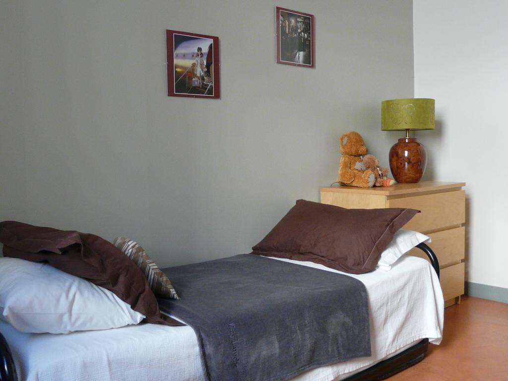 Bed and Breakfast Les Palmiers Grasse Habitación foto